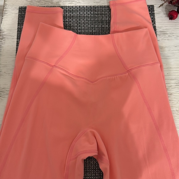 Buffbunny Guava contour Leggings Size small - Picture 3 of 4